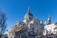 IMG_6088_Catedral-de-Nuestra-Senora-de-la-Almudena_Kathedrale-Almudena